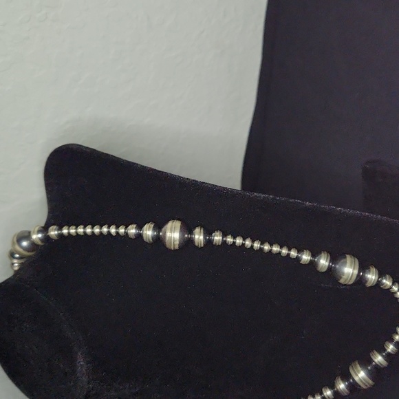 NWOT Native American Made SS Bench Bead Necklace - Picture 3 of 7